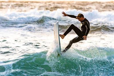 campamentos surf ninos small