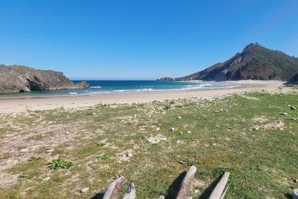 surfcamp asturias llanes playa